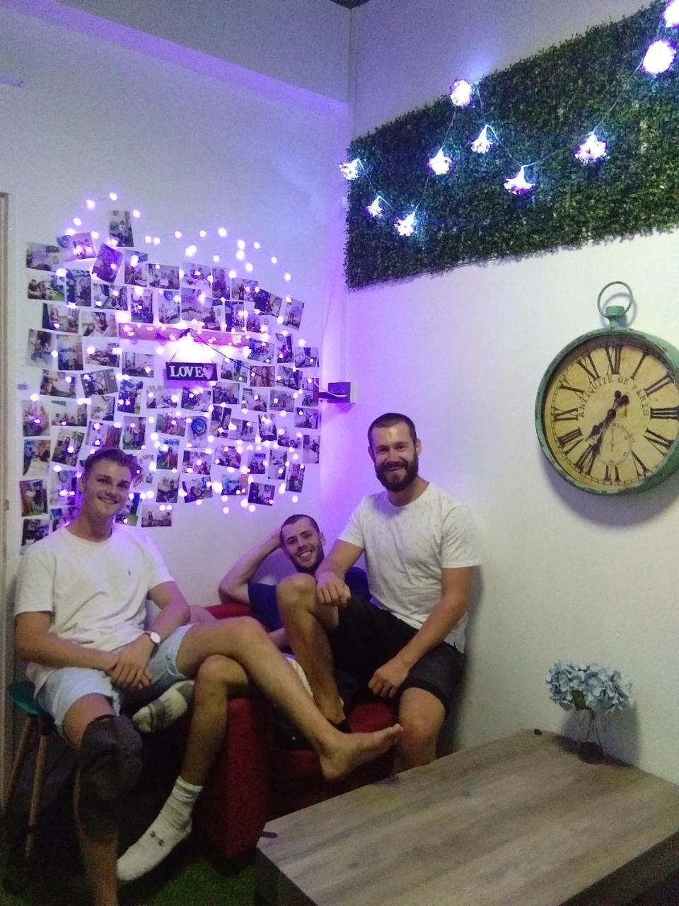 Co.Living Hostel Bandar Seri Begawan Eksteriør bilde