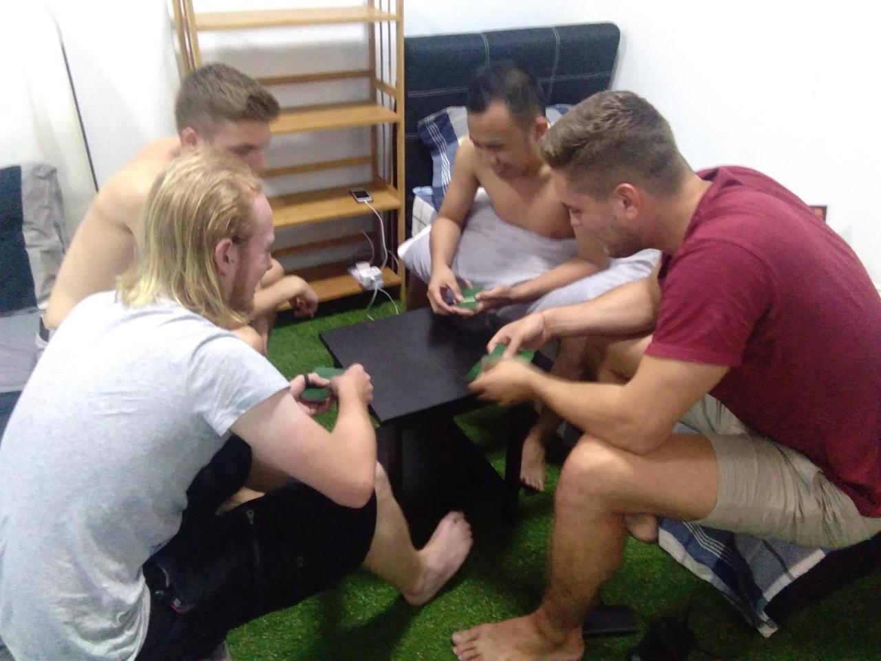 Co.Living Hostel Bandar Seri Begawan Eksteriør bilde