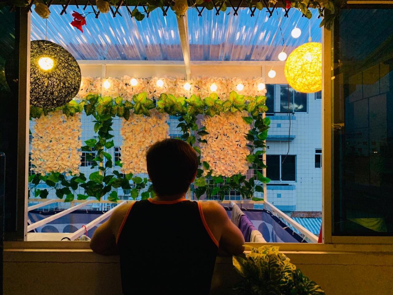 Co.Living Hostel Bandar Seri Begawan Eksteriør bilde
