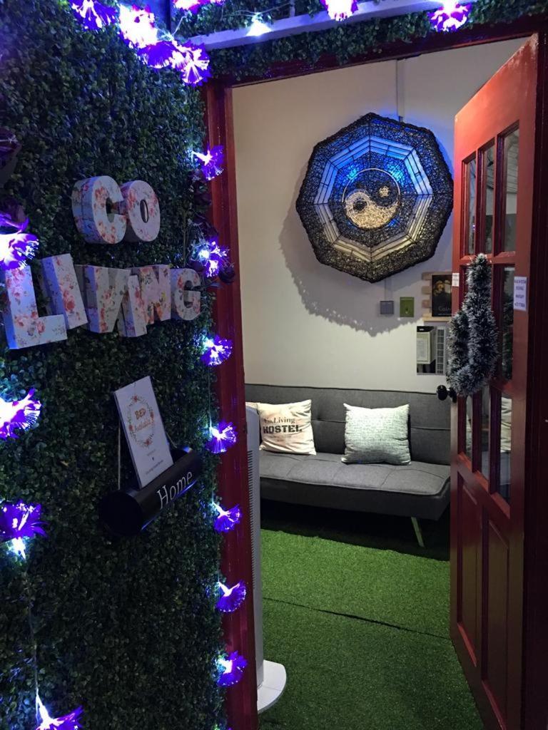 Co.Living Hostel Bandar Seri Begawan Eksteriør bilde