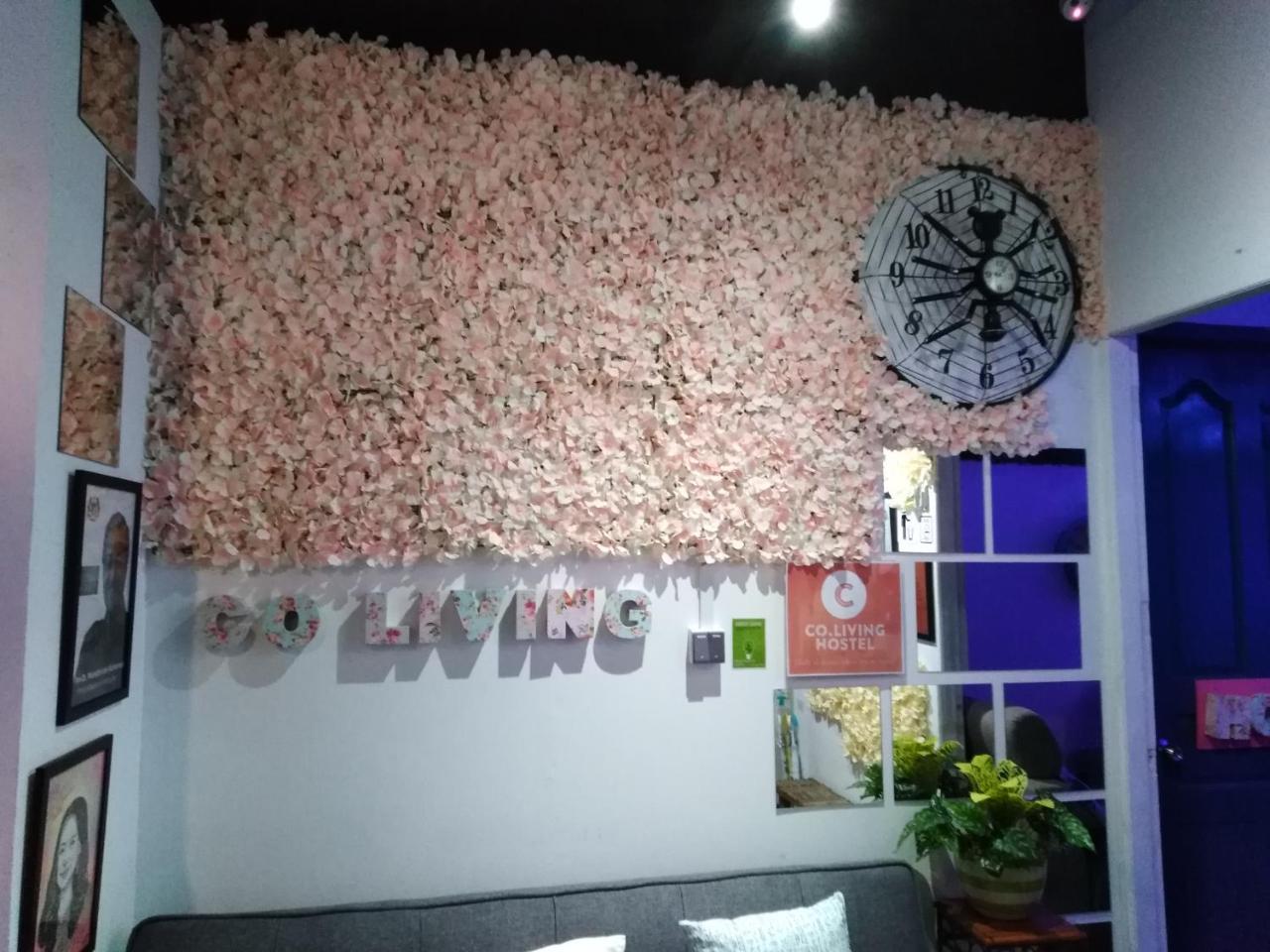 Co.Living Hostel Bandar Seri Begawan Eksteriør bilde